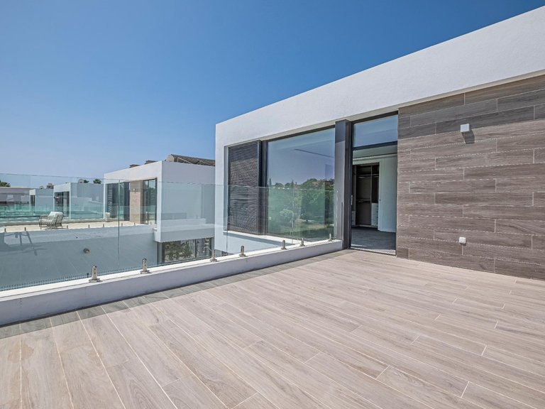 Villa for Sale in  Estepona, Malaga 18