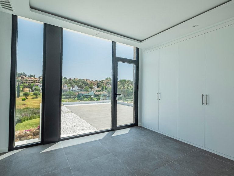 Villa for Sale in  Estepona, Malaga 22