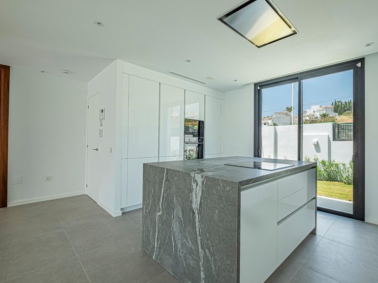 Villa for Sale in  Estepona, Malaga 26