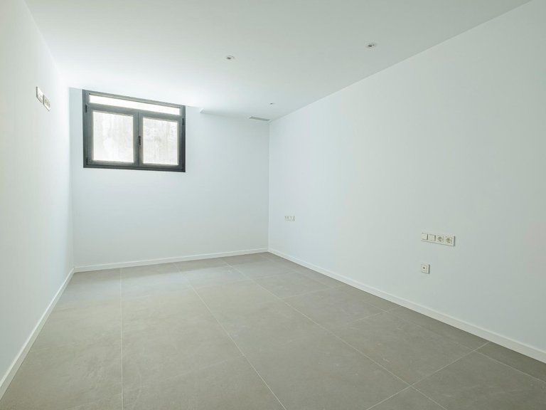 Villa for Sale in  Estepona, Malaga 34