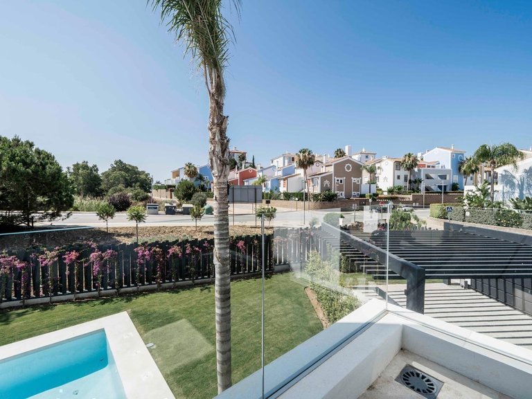 Villa for Sale in  Estepona, Malaga 14