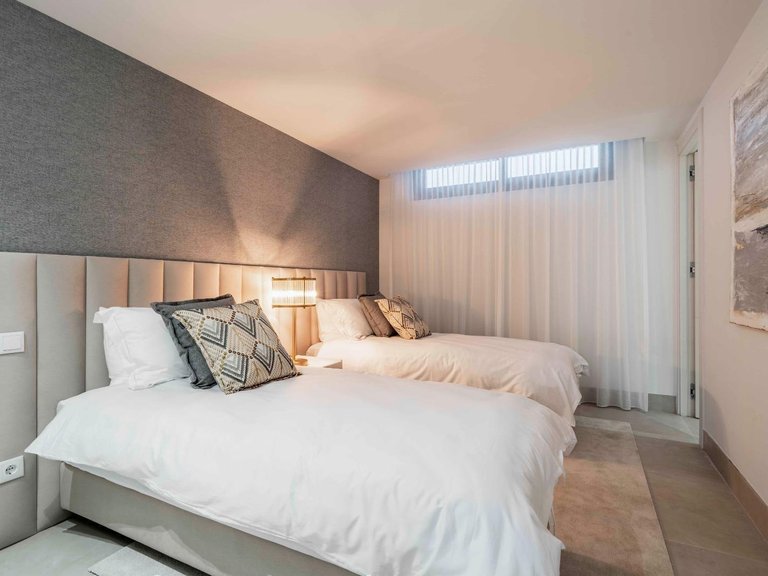 Villa for Sale in  Estepona, Malaga 16