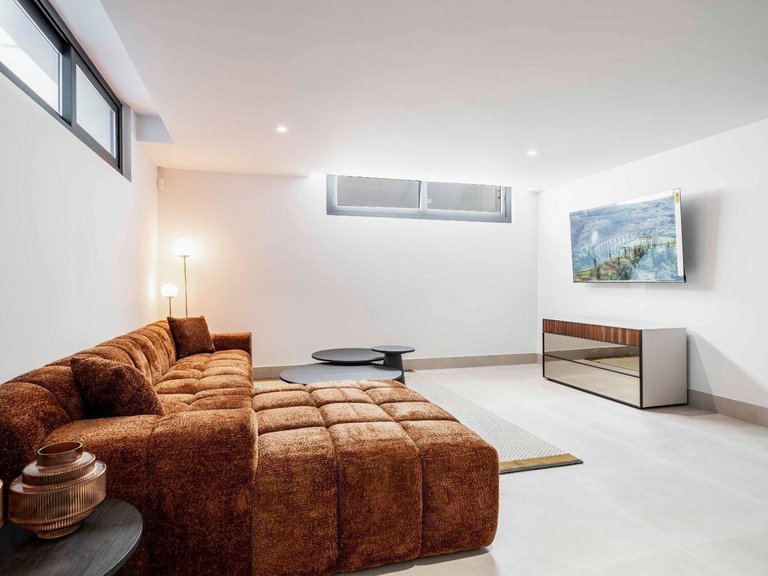 Villa for Sale in  Estepona, Malaga 19