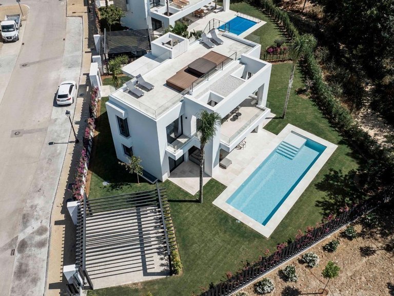 Villa for Sale in  Estepona, Malaga 23