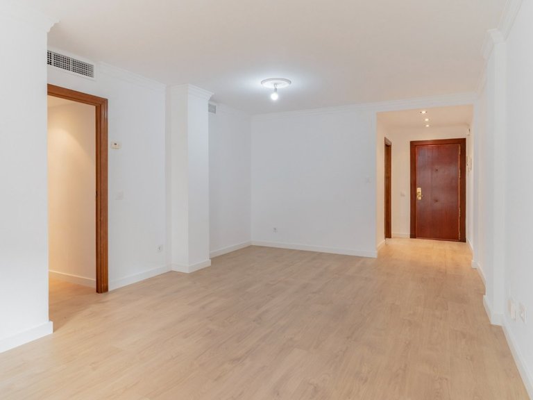 Apartment for Sale in  Málaga, Malaga 3