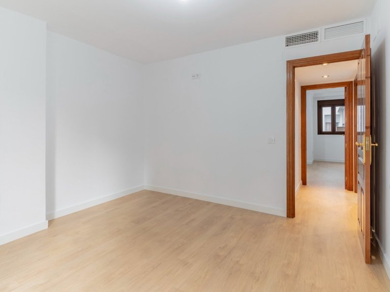Apartment for Sale in  Málaga, Malaga 8