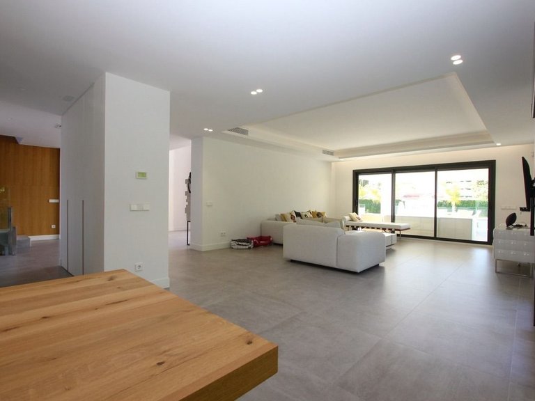 Villa for Sale in  Marbella, Malaga 14