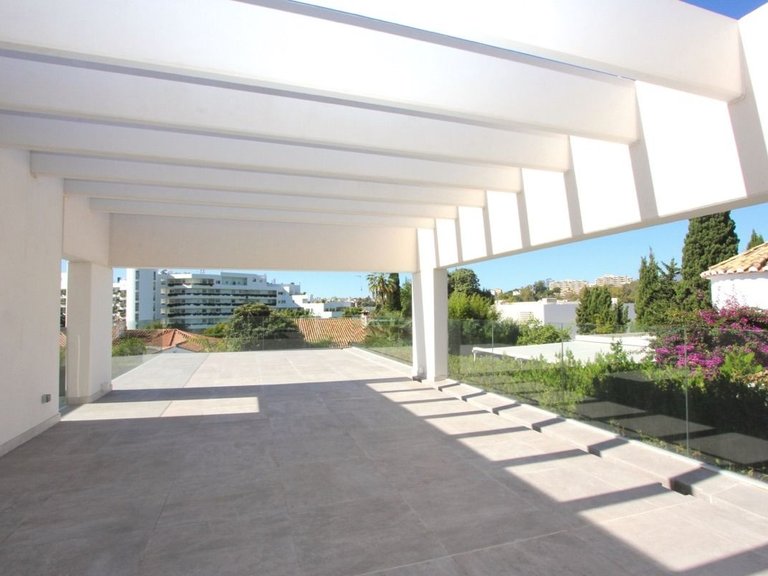 Villa for Sale in  Marbella, Malaga 26