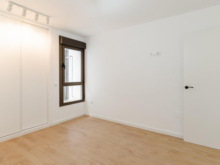 Apartment for Sale in  Málaga, Malaga 11