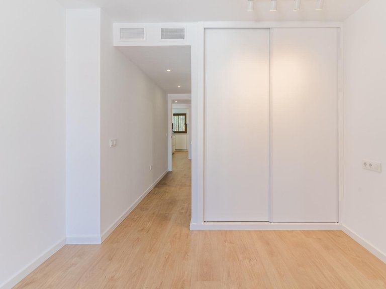 Apartment for Sale in  Málaga, Malaga 18