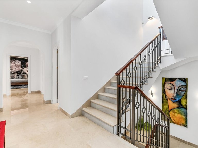 Villa for Sale in  Marbella, Malaga 32