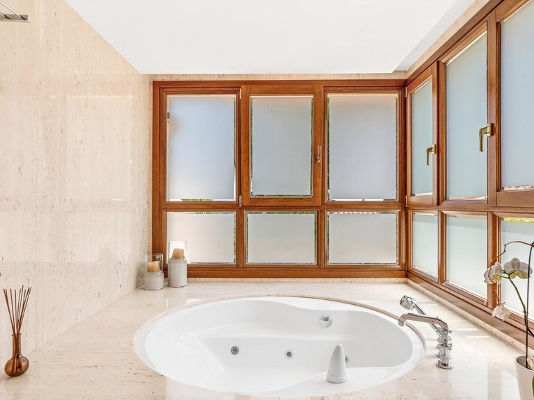 Villa for Sale in  Marbella, Malaga 42