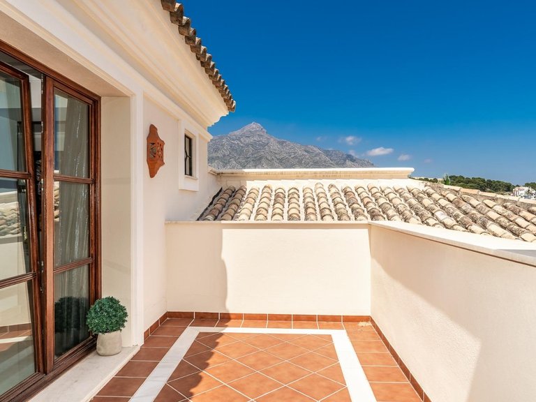 Villa for Sale in  Marbella, Malaga 48