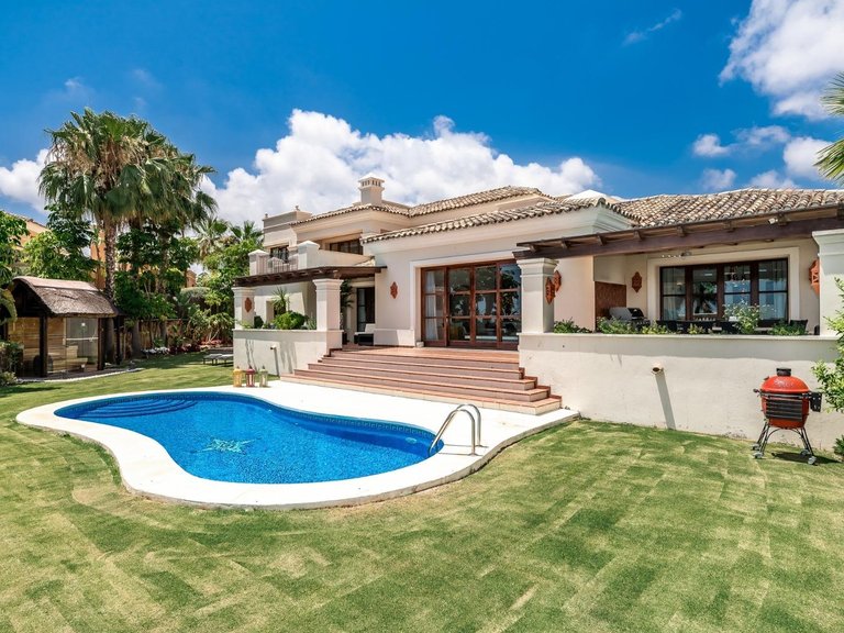 Villa for Sale in  Marbella, Malaga 6