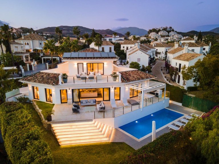 Villa for Sale in  Marbella, Malaga 1
