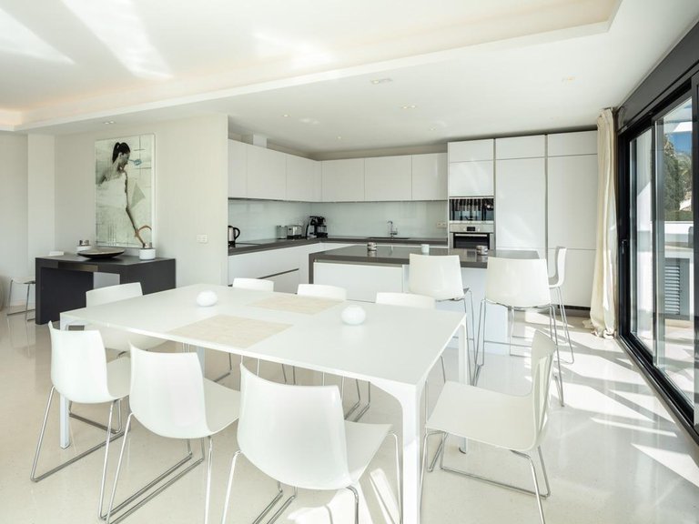 Villa for Sale in  Marbella, Malaga 10