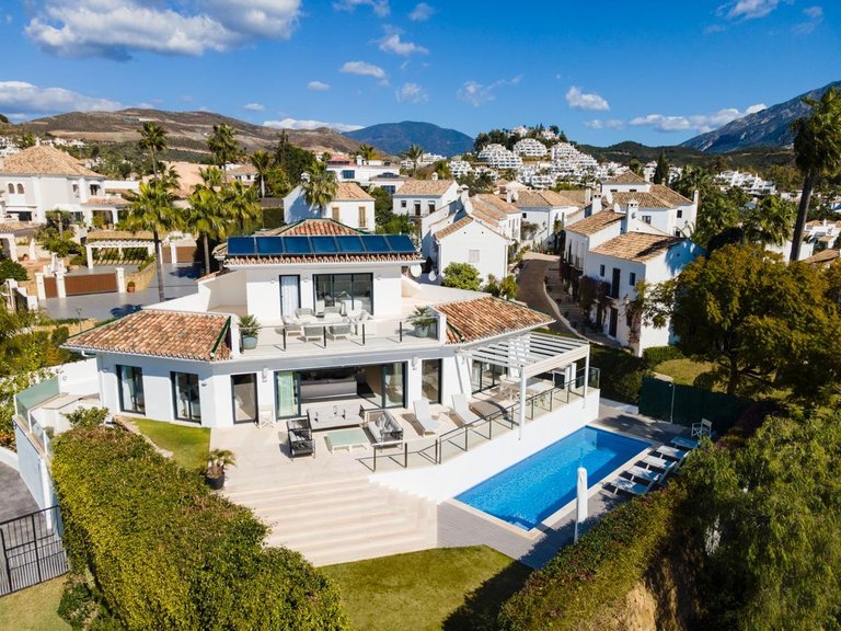 Villa for Sale in  Marbella, Malaga 3