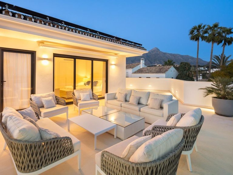 Villa for Sale in  Marbella, Malaga 31