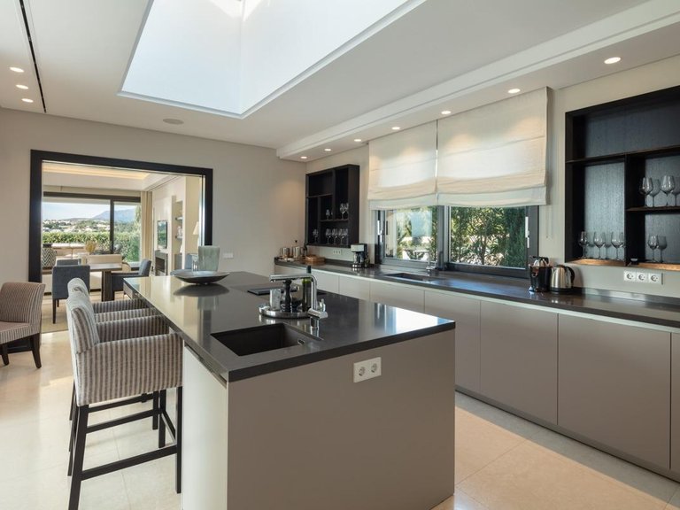 Villa for Sale in  Marbella, Malaga 10
