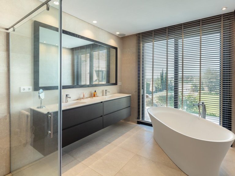 Villa for Sale in  Marbella, Malaga 16