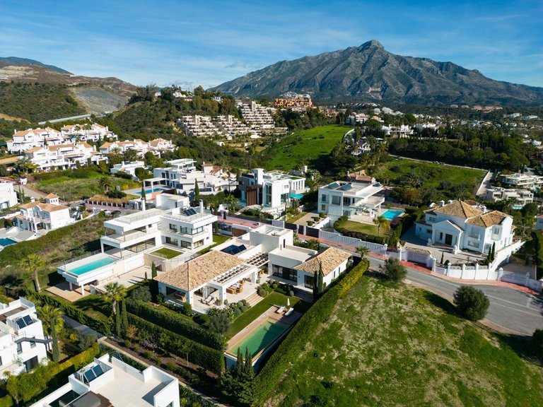 Villa for Sale in  Marbella, Malaga 27