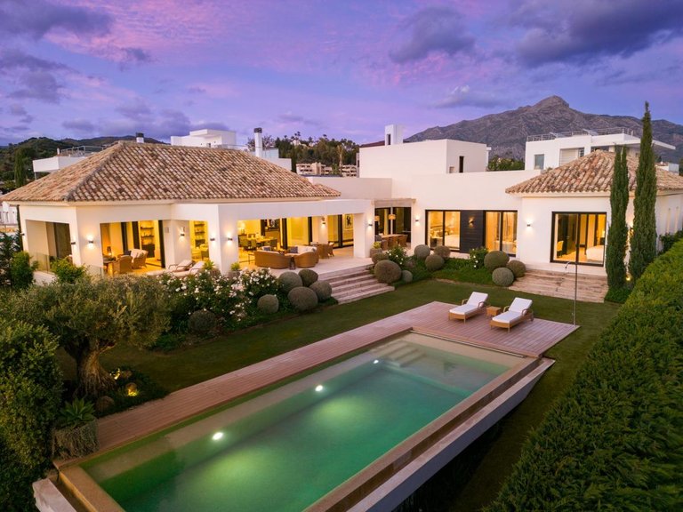 Villa for Sale in  Marbella, Malaga 5