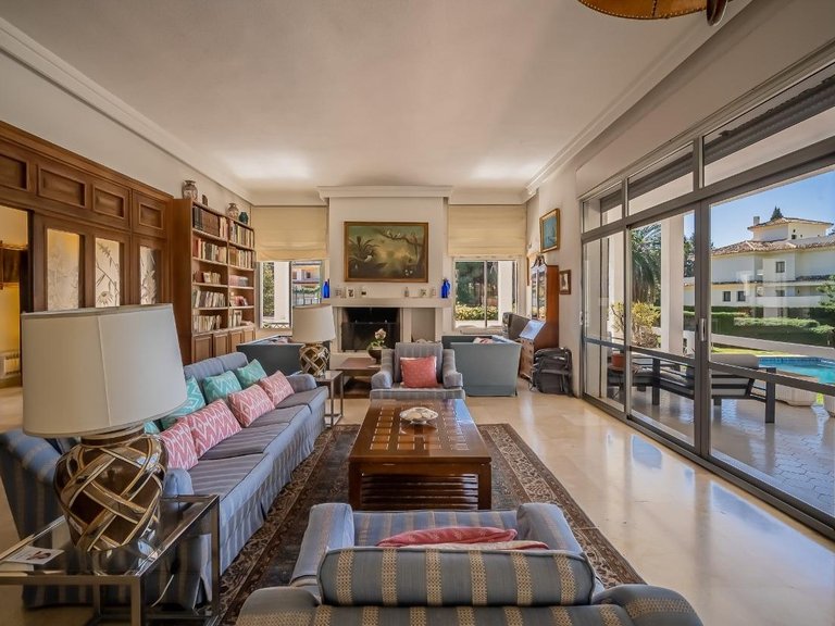 Villa for Sale in  Marbella, Malaga 10