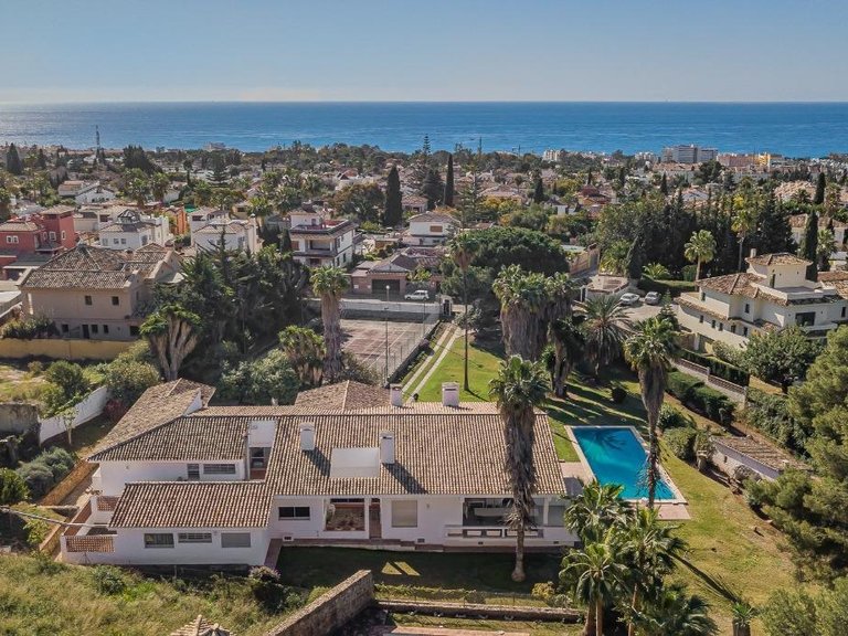 Villa for Sale in  Marbella, Malaga 2