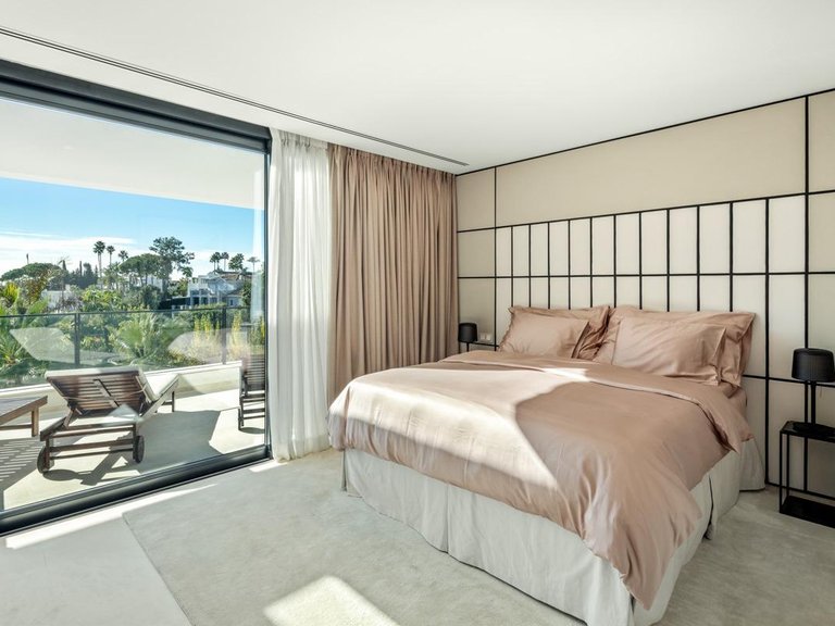 Villa for Sale in  Marbella, Malaga 11