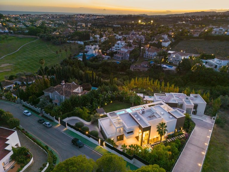 Villa for Sale in  Marbella, Malaga 24