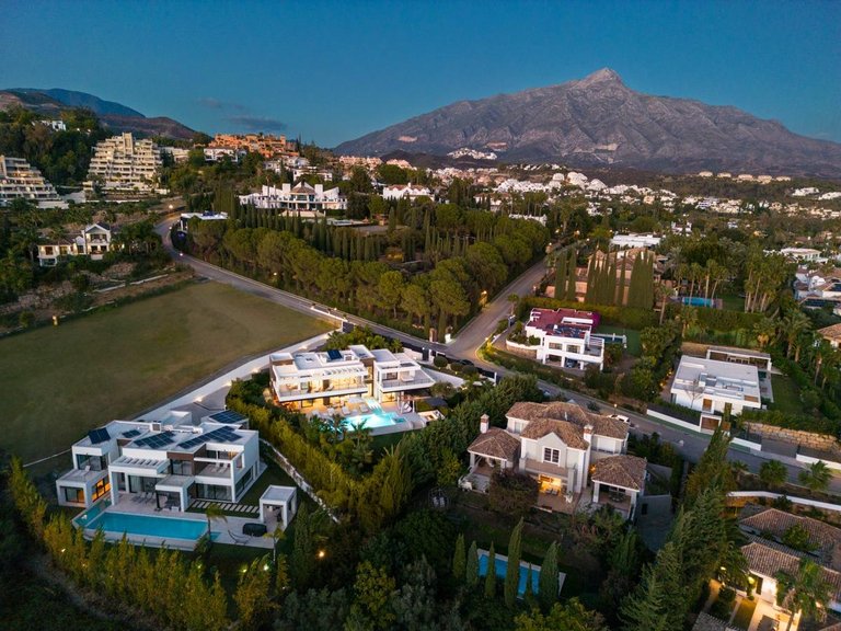 Villa for Sale in  Marbella, Malaga 25