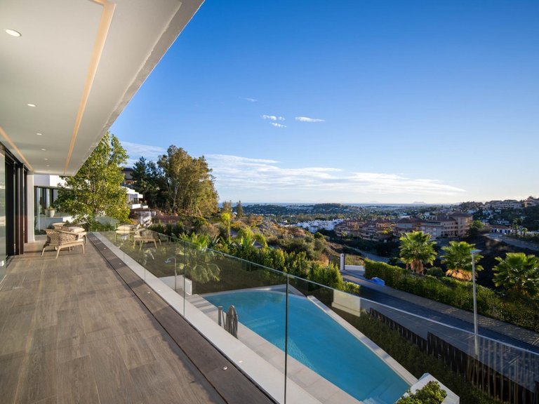 Villa for Sale in  Marbella, Malaga 4