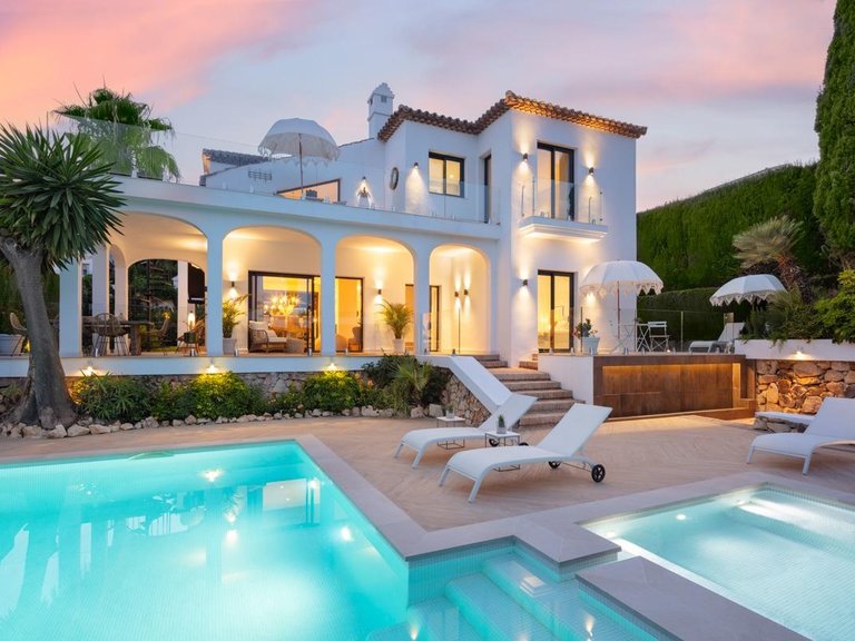 Villa for Sale in  Marbella, Malaga 18