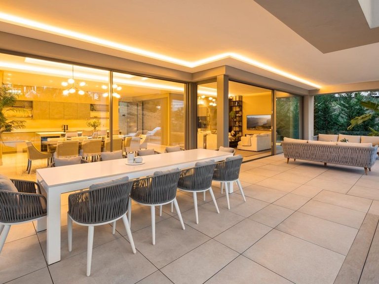Villa for Sale in  Marbella, Malaga 19