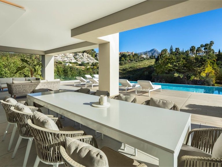 Villa for Sale in  Marbella, Malaga 5