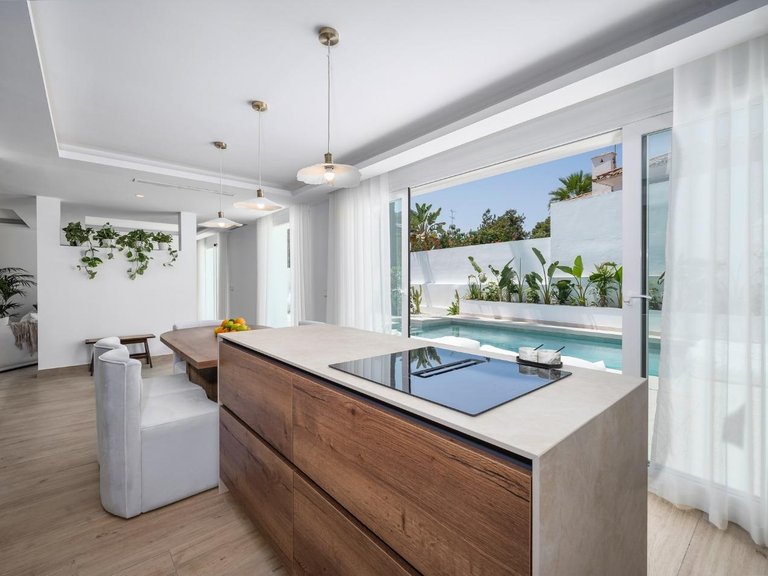 Villa for Sale in  Marbella, Malaga 2