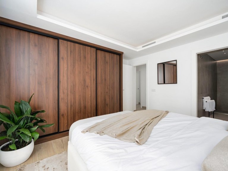 Villa for Sale in  Marbella, Malaga 28