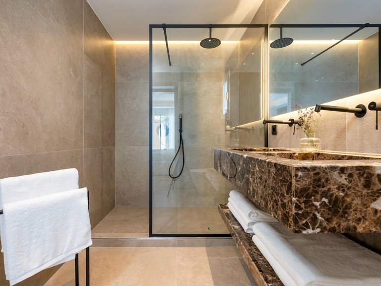 Villa for Sale in  Marbella, Malaga 30