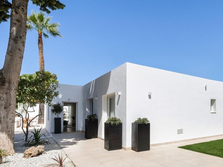 Villa for Sale in  Marbella, Malaga 5