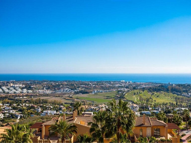 Apartment for Sale in  Benahavis, Malaga 3
