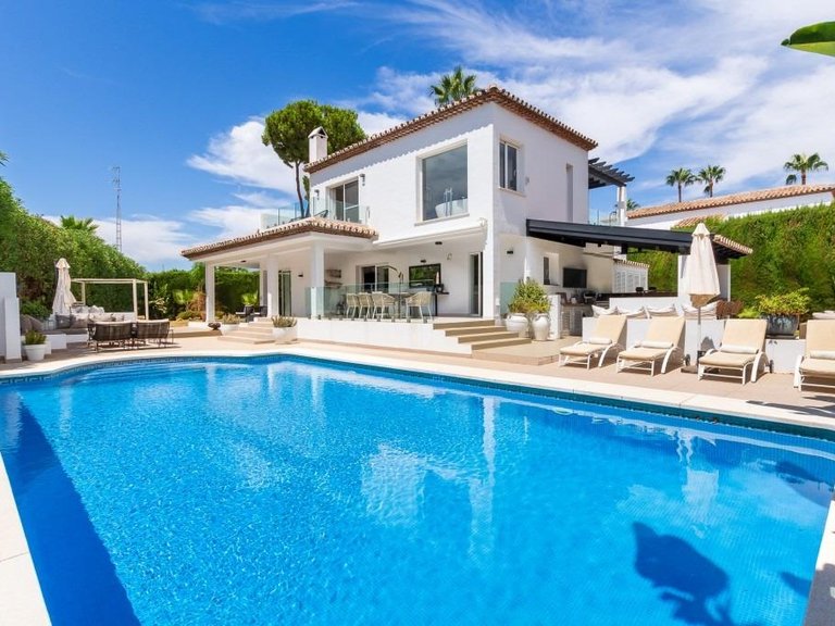 Villa for Sale in  Marbella, Malaga 1