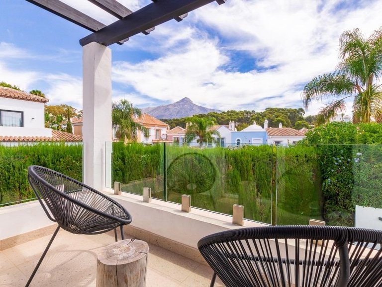 Villa for Sale in  Marbella, Malaga 11