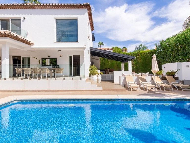 Villa for Sale in  Marbella, Malaga 2