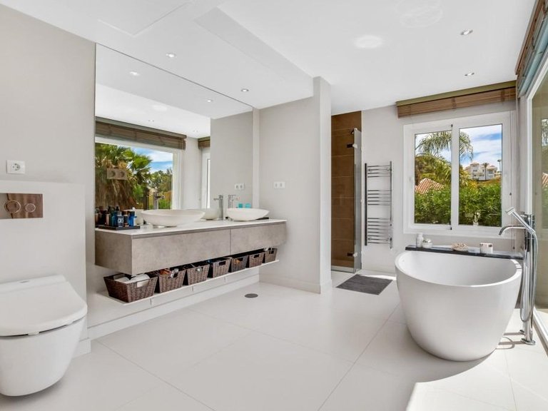 Villa for Sale in  Marbella, Malaga 26