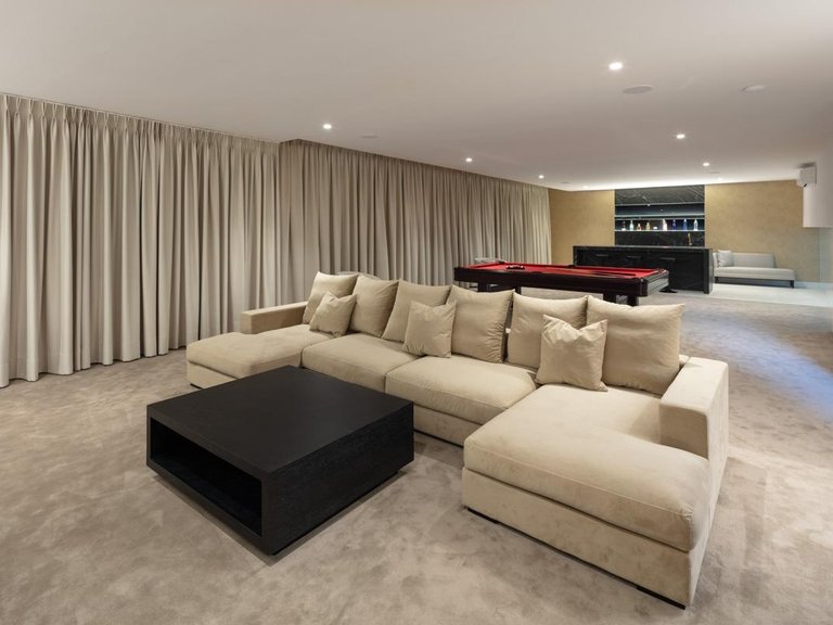 Villa for Sale in  Marbella, Malaga 18