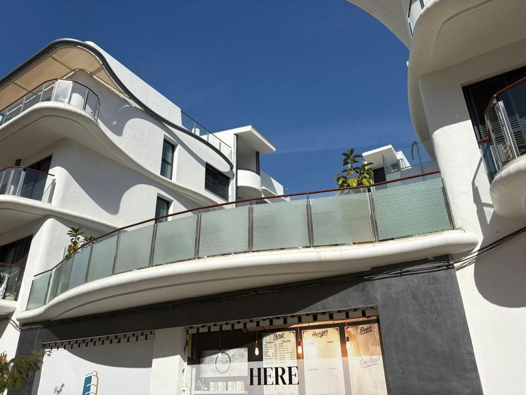 Commercial for Sale in  Estepona, Malaga 6