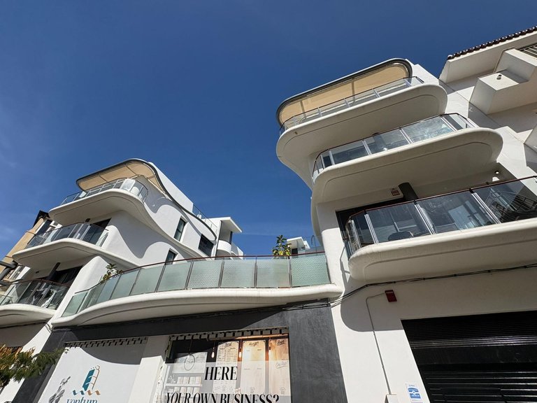 Commercial for Sale in  Estepona, Malaga 9