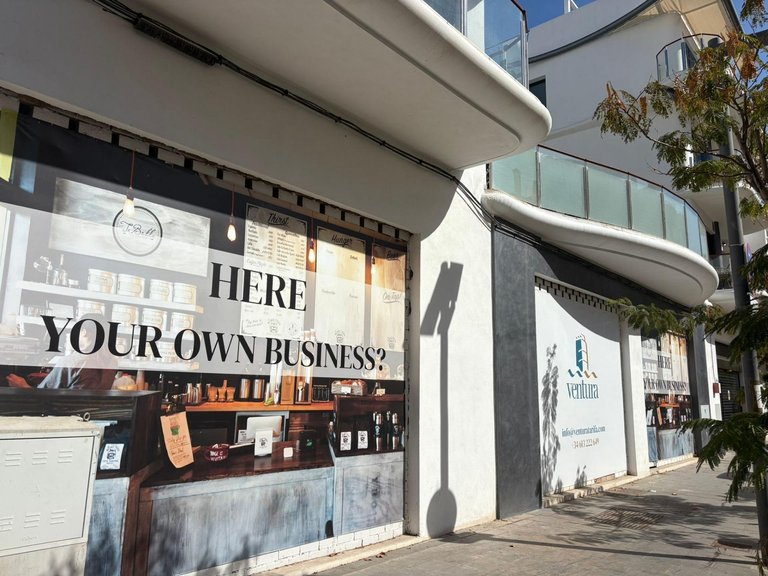 Commercial for Sale in  Estepona, Malaga 7