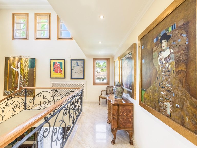 Villa for Sale in  Marbella, Malaga 13
