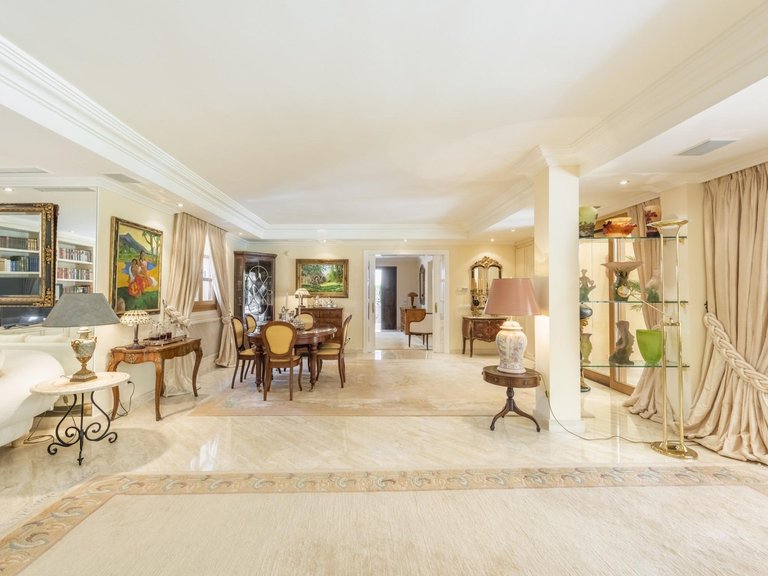 Villa for Sale in  Marbella, Malaga 17